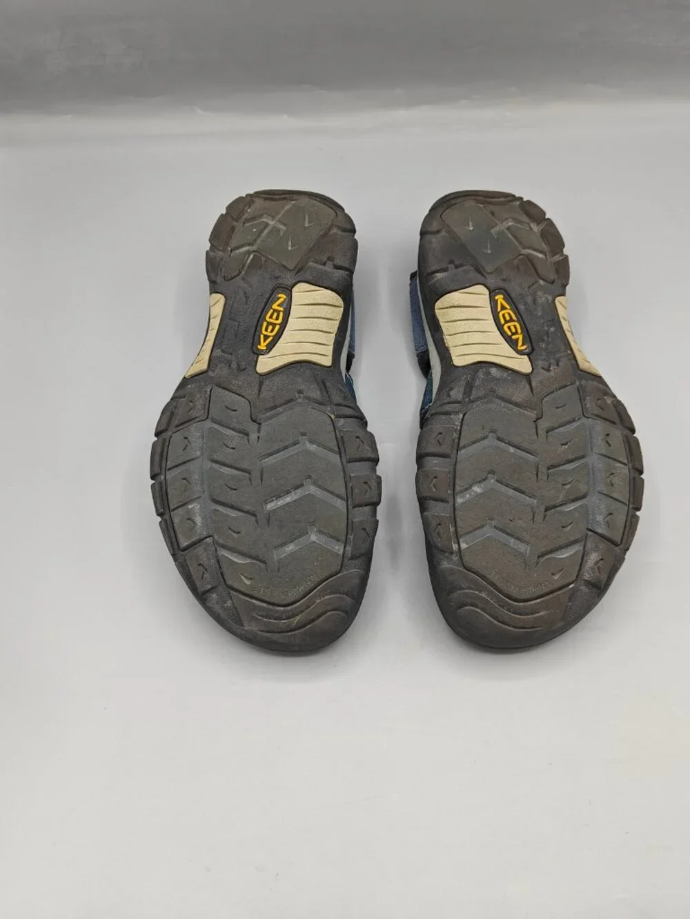 Keen Newport H2 Waterproof Shoes Sandals Men's  Sz 9 Navy Blue Pre-Owned